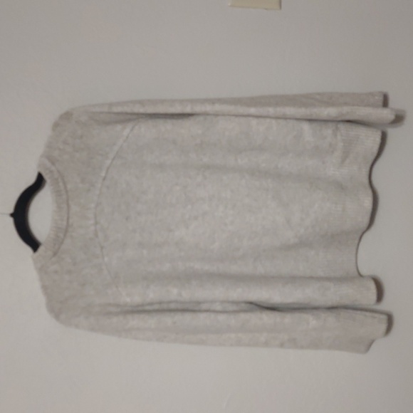 Abercrombie Oatmeal Crew Neck Sweater - Picture 3 of 4